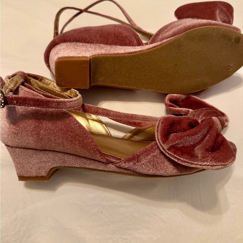 Elegant Velvet Ankle Strap Women's Shoes